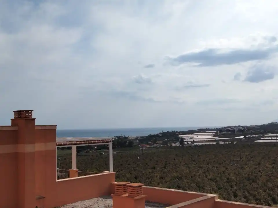 Jardí de Casa o xalet en venda en Sotresgudo amb Aire condicionat, Calefacció i Terrassa
