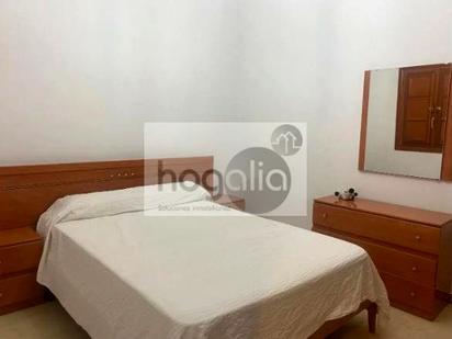 Bedroom of Flat to rent in  Sevilla Capital  with Air Conditioner and Furnished