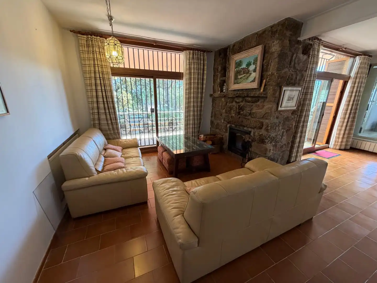 Sala de estar de Casa o chalet en venta en Torrelodones con Aire acondicionado, Calefacción y Jardín privado