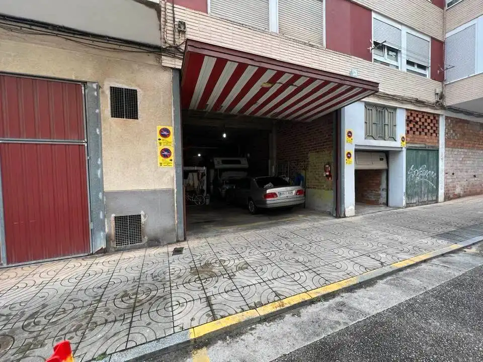 Aparcament en venda a Inmobiliaria - Barreda, imagen 4