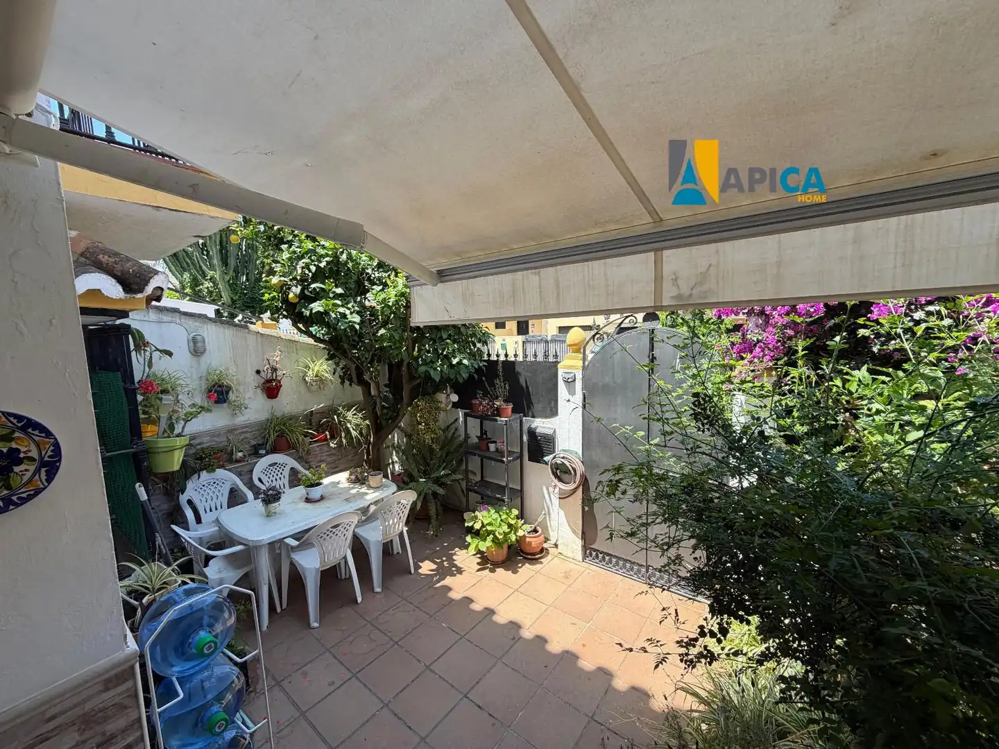 Terrasse von Einfamilien-Reihenhaus zum Verkauf in Algeciras mit Terrasse