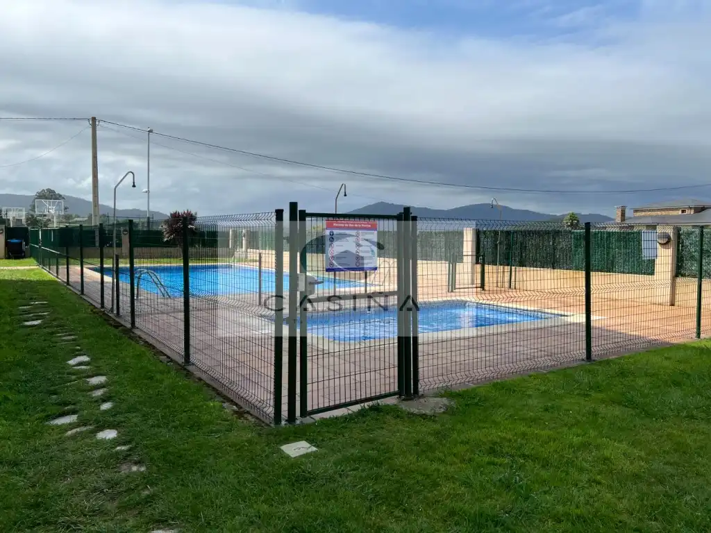 Piscina de Piso en venta en Barreiros