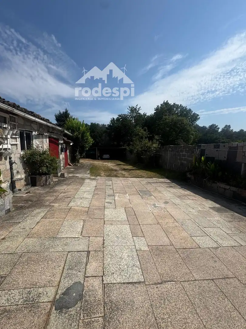Jardí de Casa o xalet en venda en Ponteareas amb Calefacció, Traster i Piscina