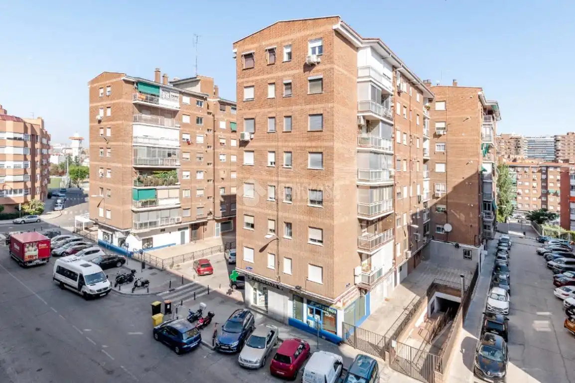 Exterior view of Study for sale in Madrid