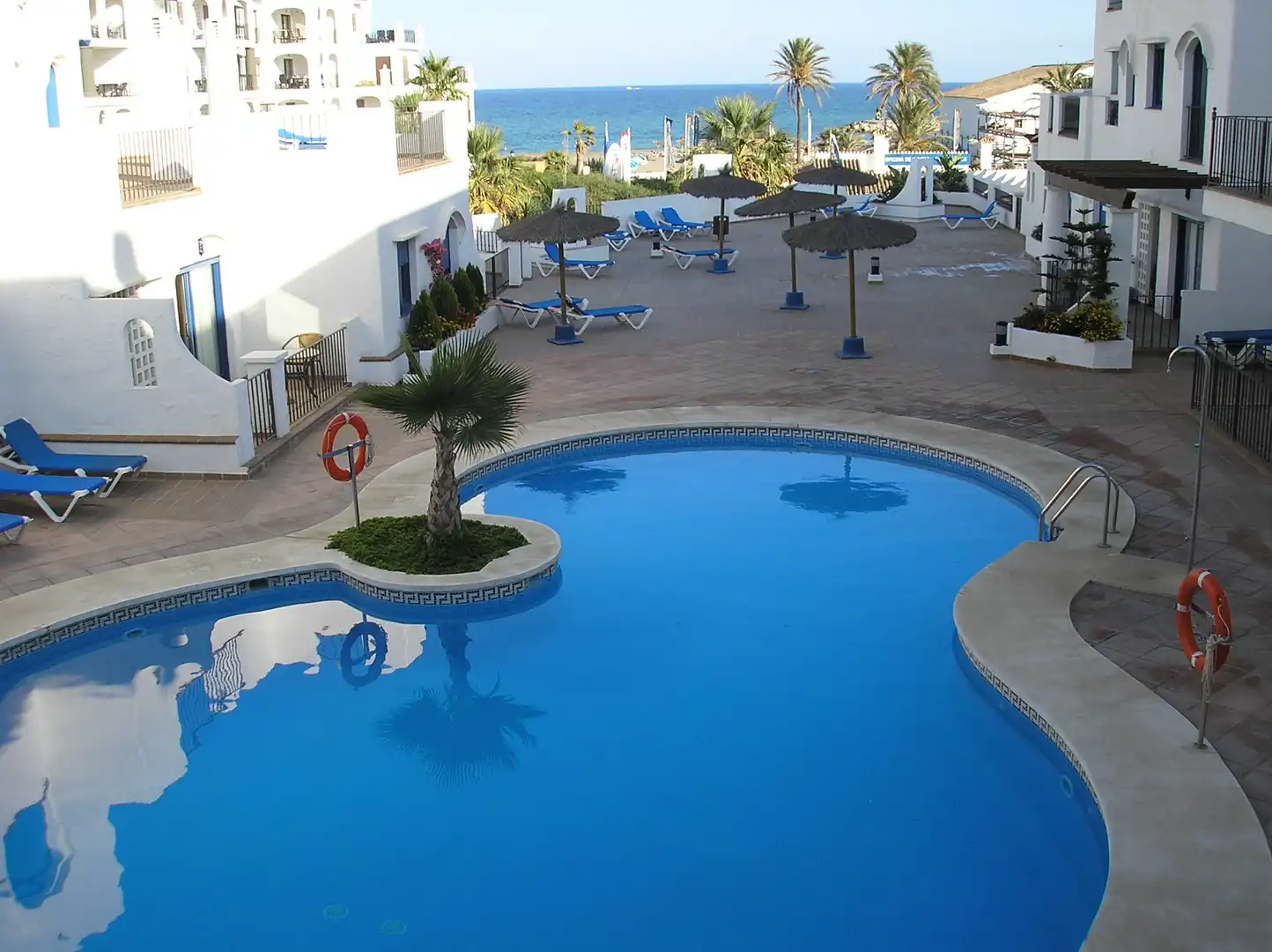 Swimming pool of Flat for sale in Manilva  with Air Conditioner, Terrace and Storage room