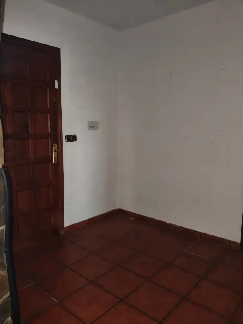 Casa con terraza en venta en Carrer d'Amadeu Víves, imagen 2