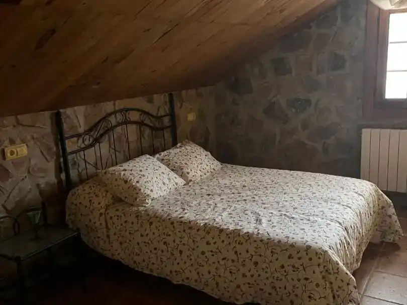 Dormitori de Casa o xalet en venda en Huéscar amb Jardí privat, Piscina i Moblat