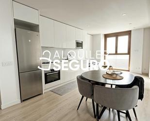 Kitchen of Flat to rent in  Madrid Capital  with Air Conditioner and Heating