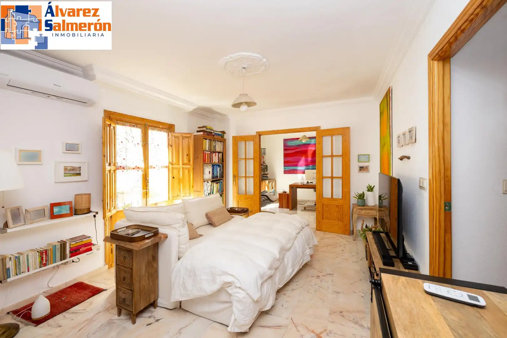 Bedroom of Apartments for sale in Granada