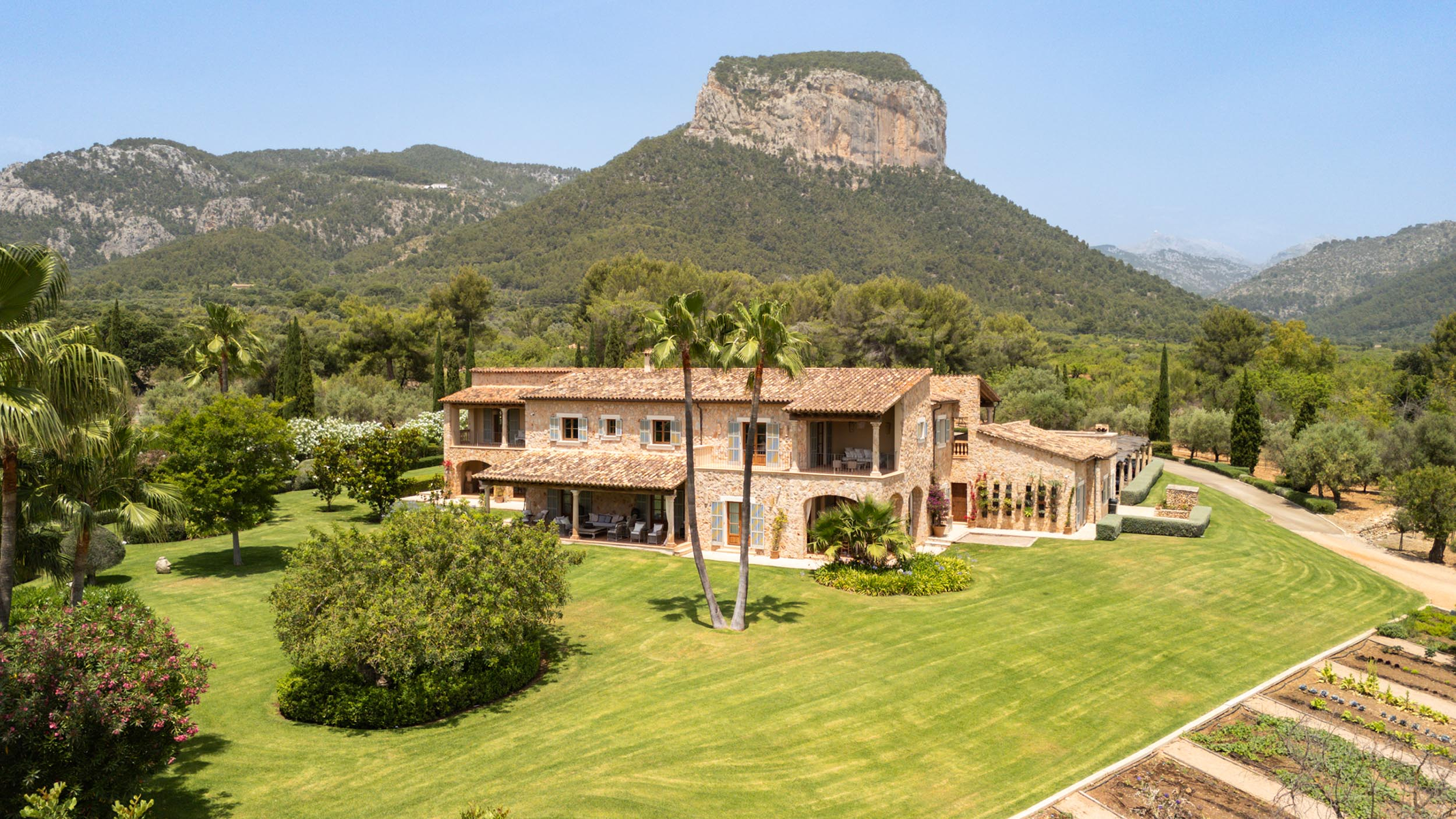 Garden of Country house for sale in Alaró  with Air Conditioner, Private garden and Terrace