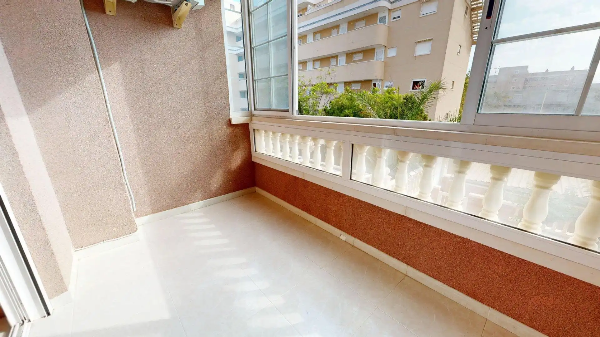 Apartamento en venta en Calle GIJON, Ciutat Esportiva