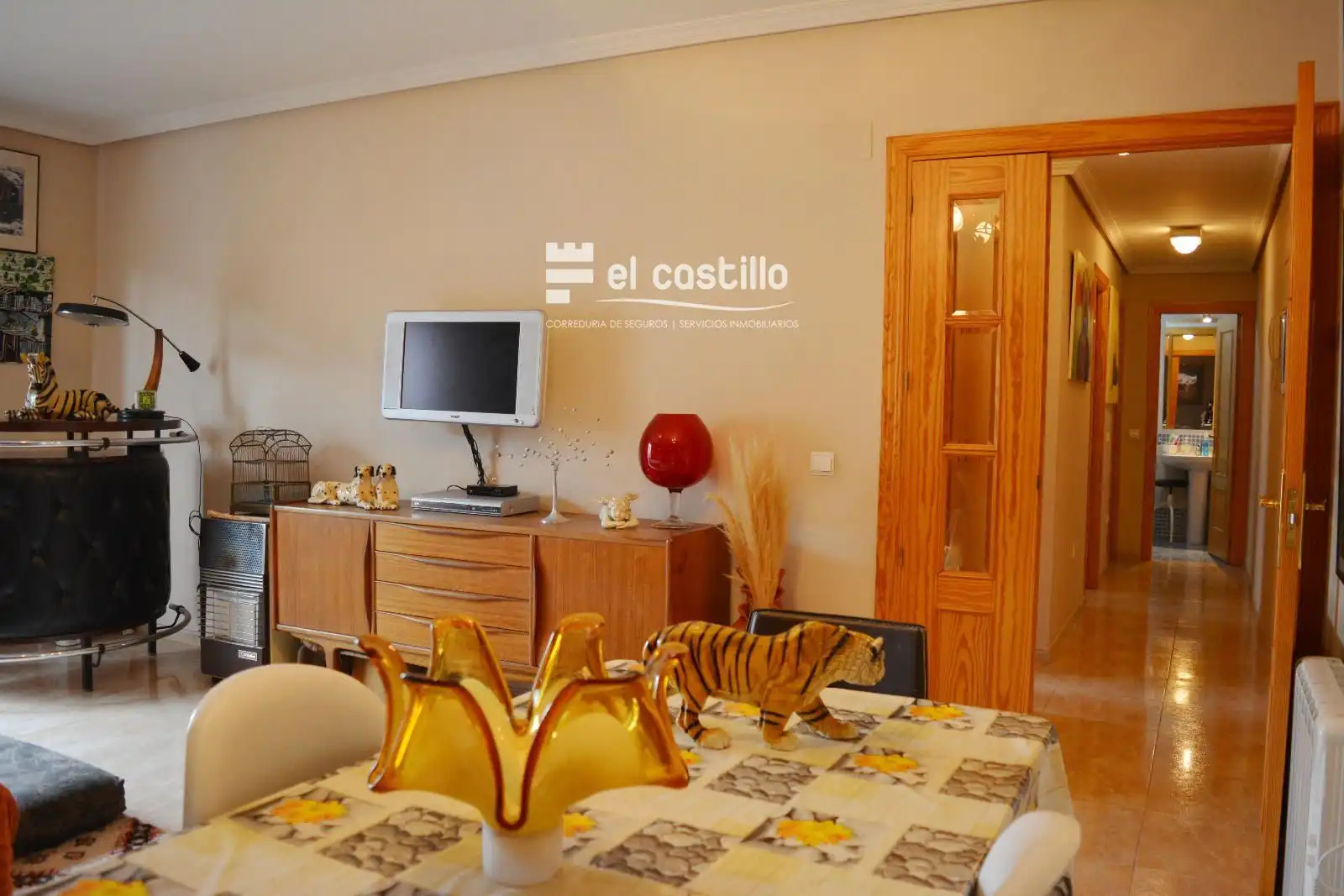 Sala de estar de Piso en venta en Sotillo de la Adrada con Calefacción, Terraza y Balcón