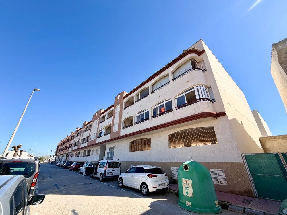 Vista exterior de Apartament en venda en San Fulgencio amb Aire condicionat, Traster i Microones