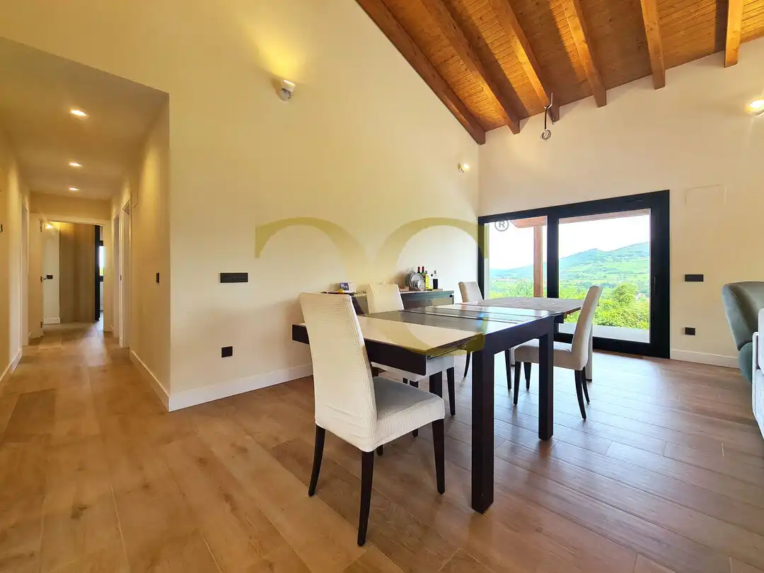 Dining room of Houses for sale in Oviedo   with Air Conditioner, Heating and Private garden