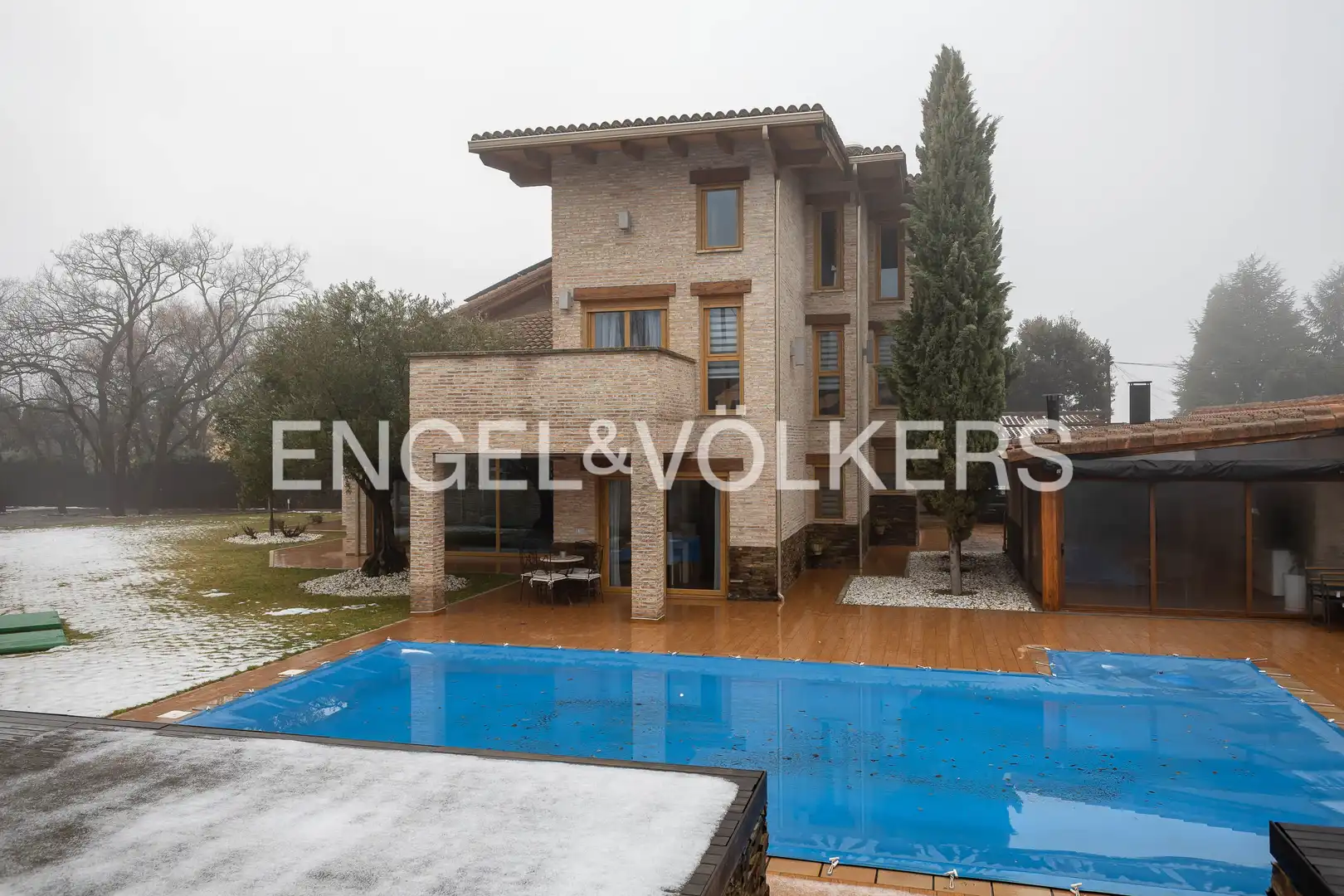 Vista exterior de Casa o chalet en venta en Venturada con Aire acondicionado, Calefacción y Jardín privado