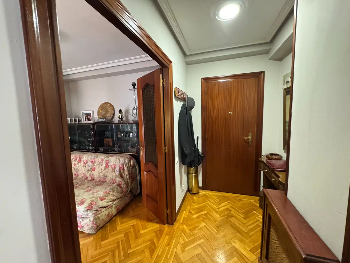 Pis en venda en Oviedo  amb Calefacció, Parquet i Forn