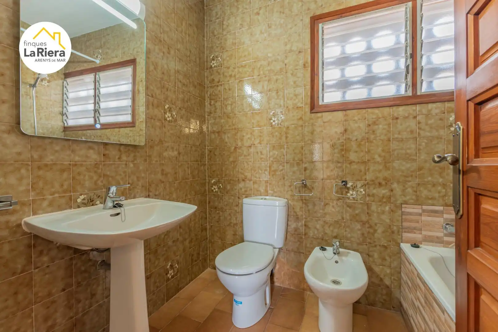 Bany de Casa o xalet en venda en Arenys de Mar amb Calefacció, Jardí privat i Terrassa