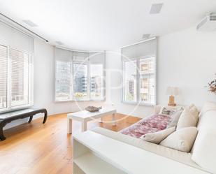 Sala d'estar de Àtic de lloguer en  Barcelona Capital amb Aire condicionat, Calefacció i Terrassa