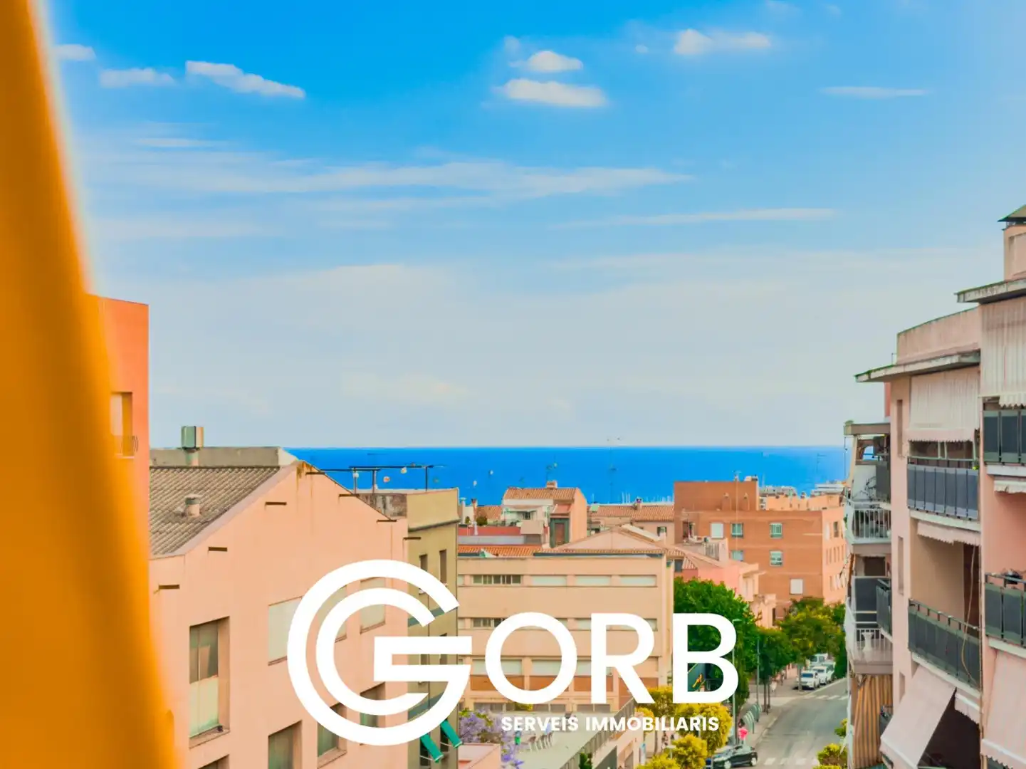 Außenansicht von Wohnung zum Verkauf in Mataró mit Klimaanlage, Heizung und Terrasse