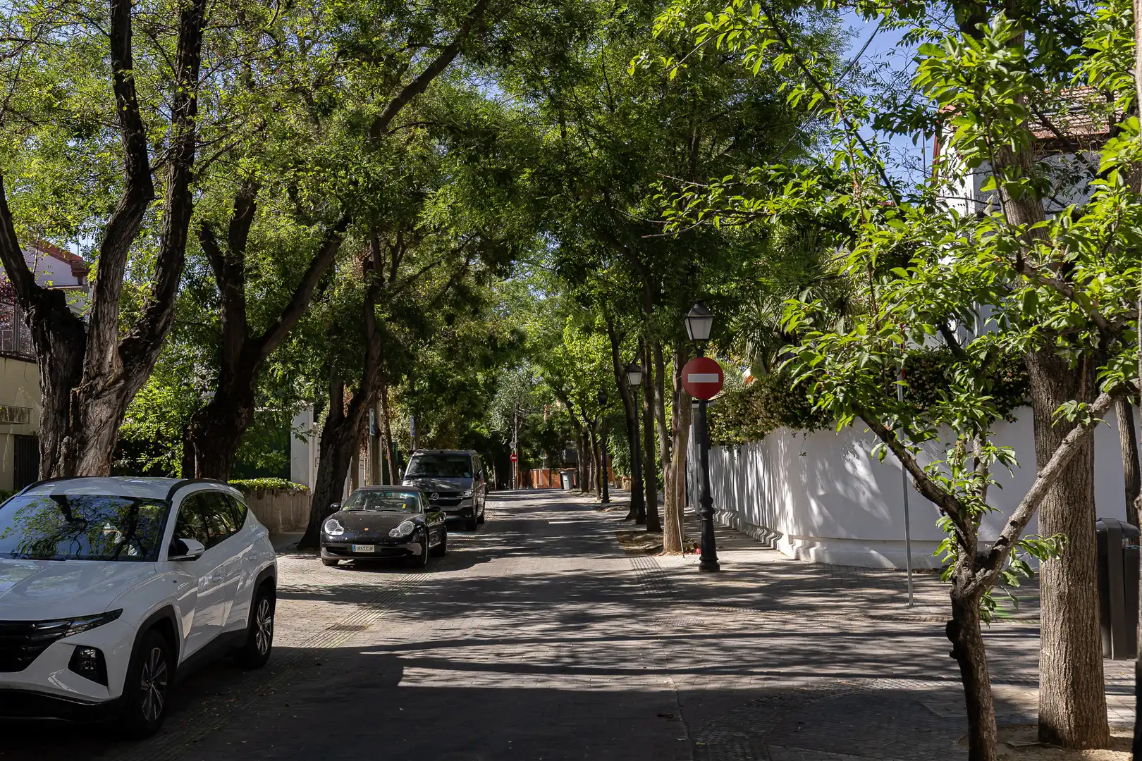 Außenansicht von Wohnung zum Verkauf in Madrid mit Klimaanlage, Heizung und Privatgarten