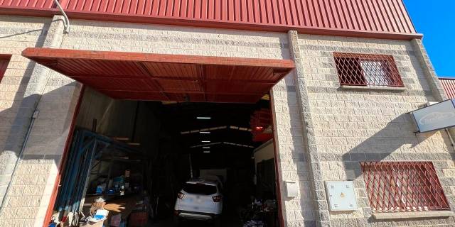 Local comercial en Venta en Ciro Alegría en Churriana - El Pizarrillo - La Noria-Guadalsol