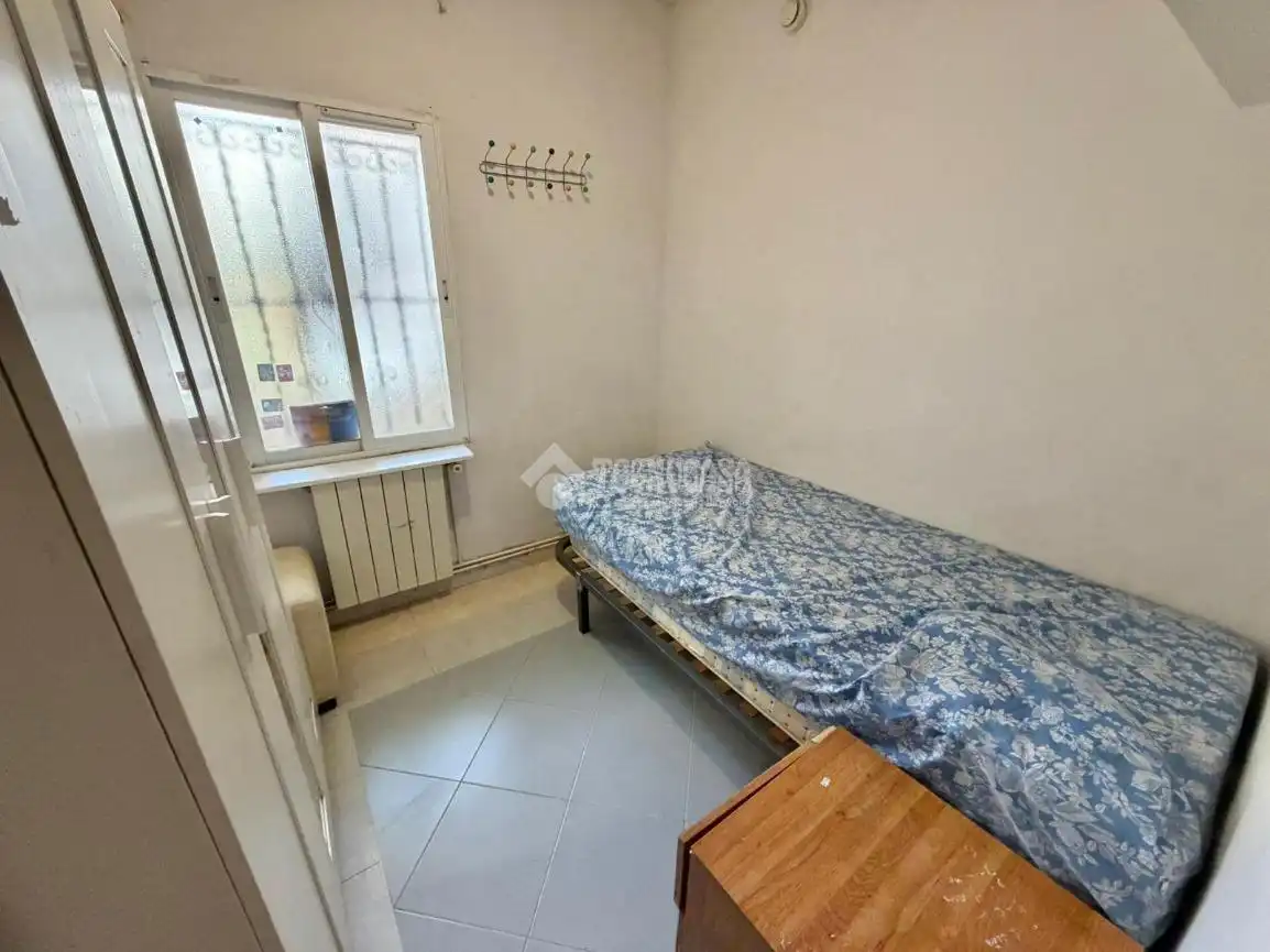 Schlafzimmer von Wohnung zum Verkauf in Madrid