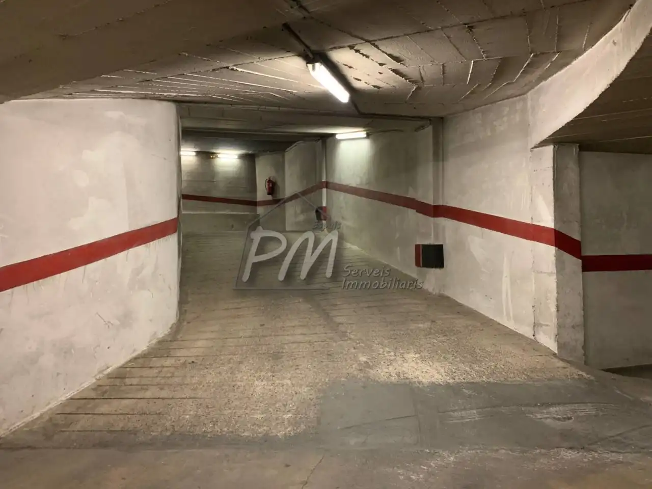 Aparcament amb ascensor en venda a Sant Narcís, imagen 6