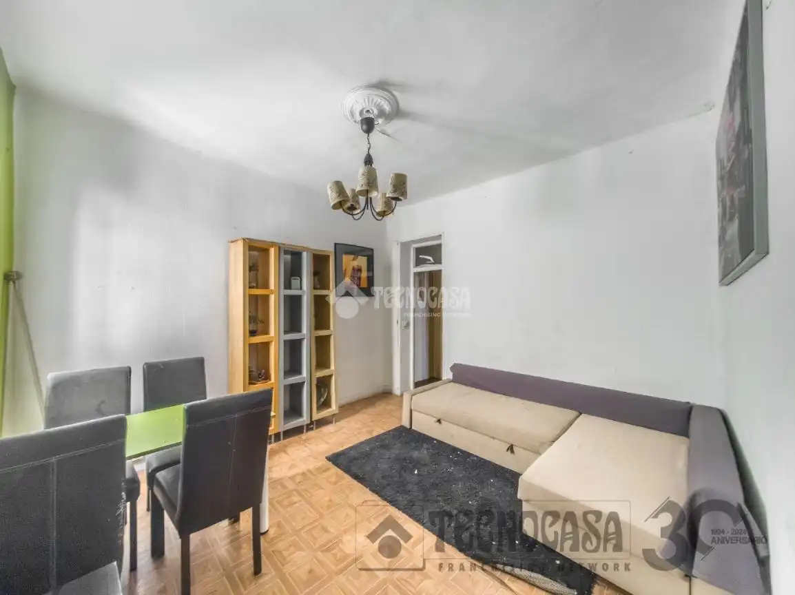 Habitación de Piso en venta en Madrid con Calefacción
