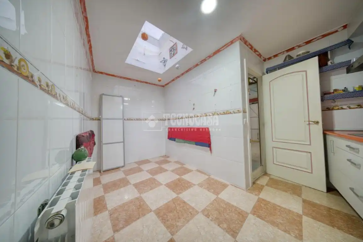 Casa adosada en venta en Venta de Baños