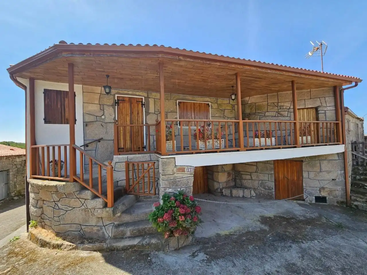House for sale in Nogueira de Ramuín