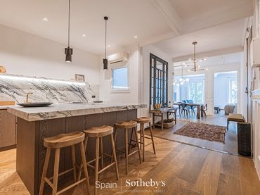 Appartement compact avec ascenseur à vendre à Carrer de París