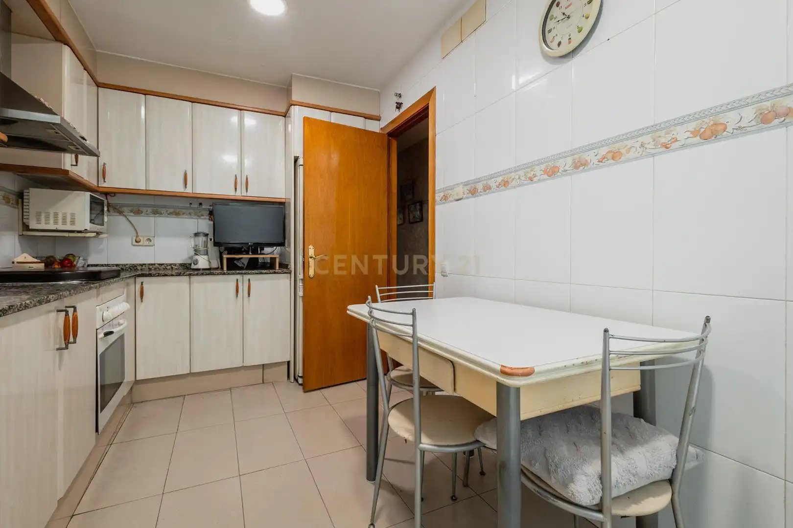 Cocina de Apartamento en venta en Sant Feliu de Llobregat con Trastero y Balcón