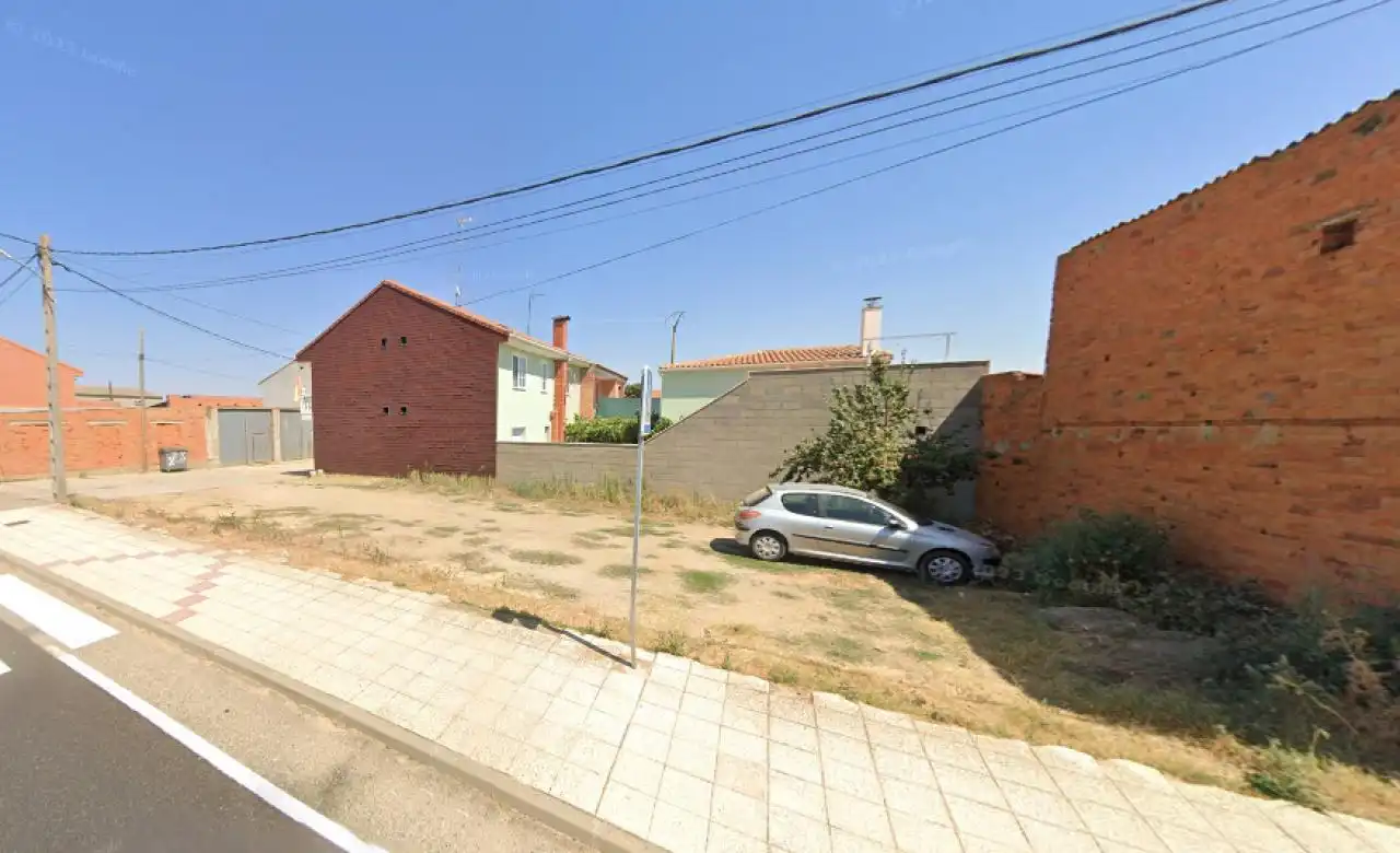 Residential zum Verkauf in Burganes de Valverde