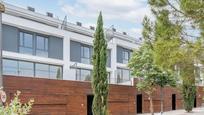 Vista exterior de Casa o xalet en venda en Aranjuez amb Aire condicionat, Terrassa i Piscina