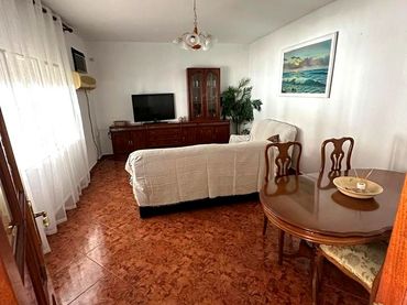 House to rent in Calle Silvina