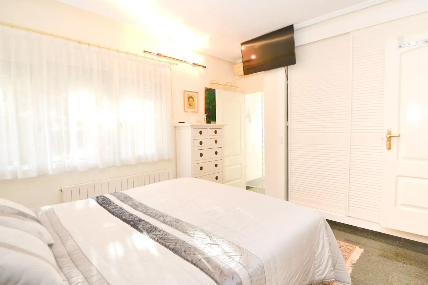 Bedroom of Houses for sale in Villanueva de la Cañada  with Air Conditioner, Private garden and Terrace