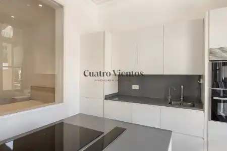 Cuina de Pis en venda en Barcelona amb Aire condicionat, Calefacció i Parquet