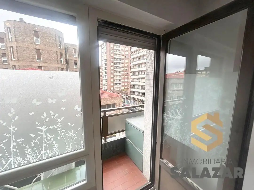 Terrassa de Apartament de lloguer en Bilbao  amb Calefacció i Balcó