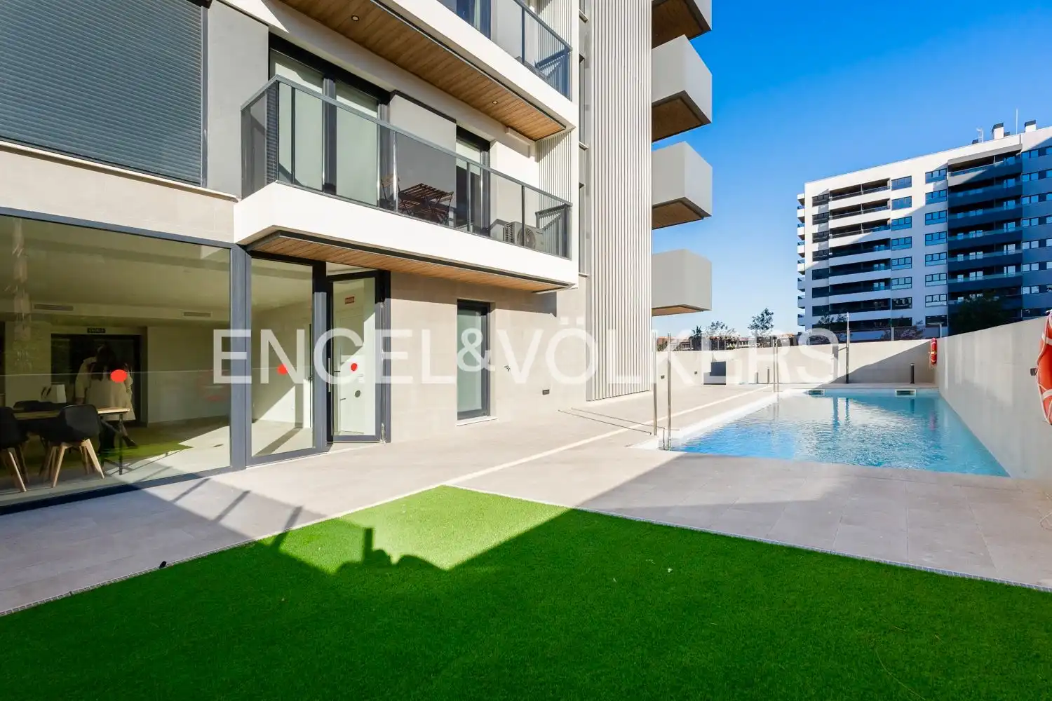 Swimming pool of Flat for rent in Valencia  with Air Conditioner, Heating and Terrace