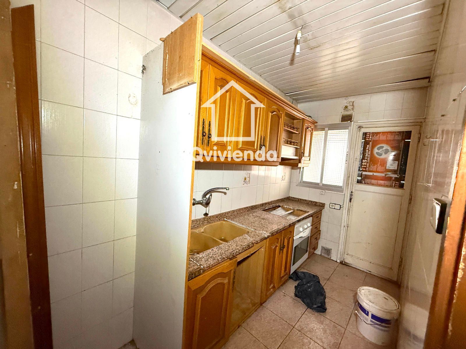 Cuina de Pis en venda en Sabadell amb Terrassa