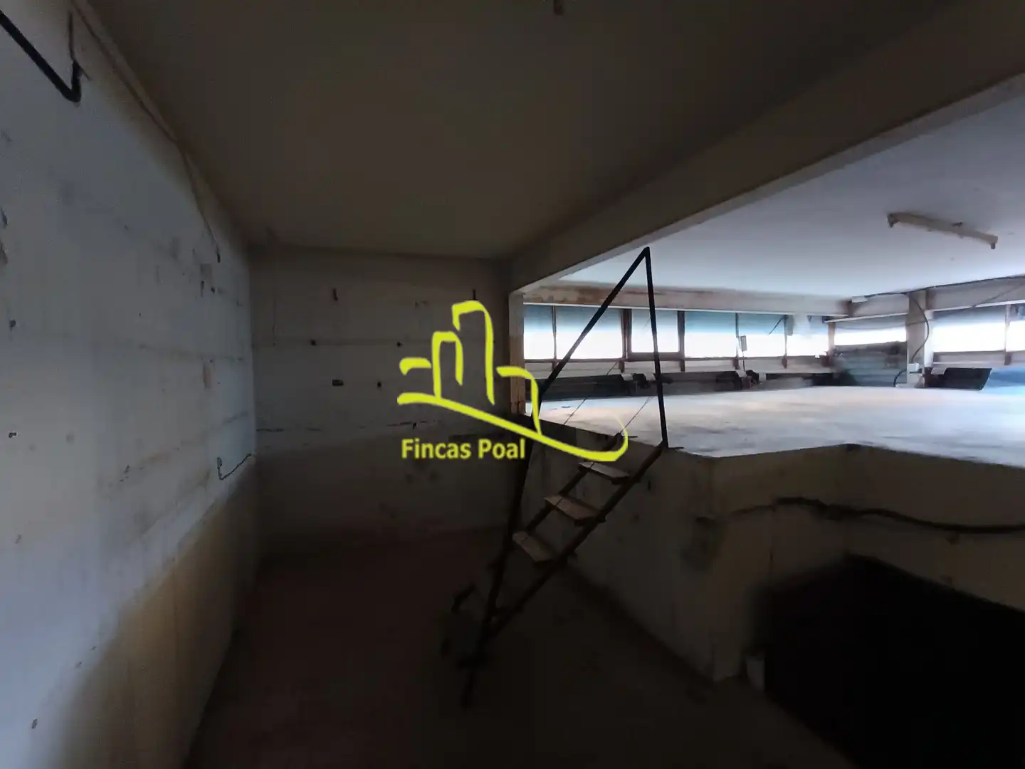 Piscina de Local en venta en Calafell con Terraza