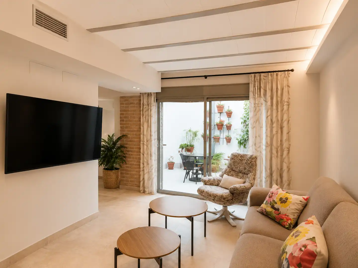 Sala d'estar de Edifici en venda en Córdoba
