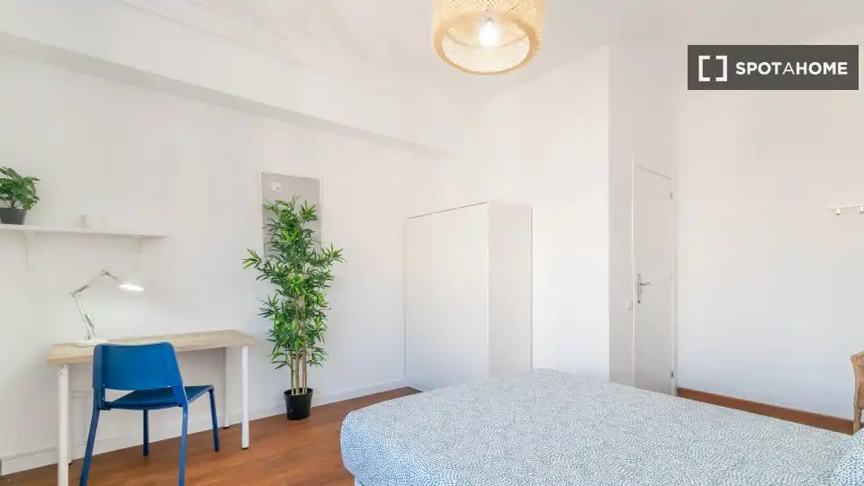 Schlafzimmer von Wohnung zur untervermieten in Barcelona mit Klimaanlage, Heizung und Möbliert