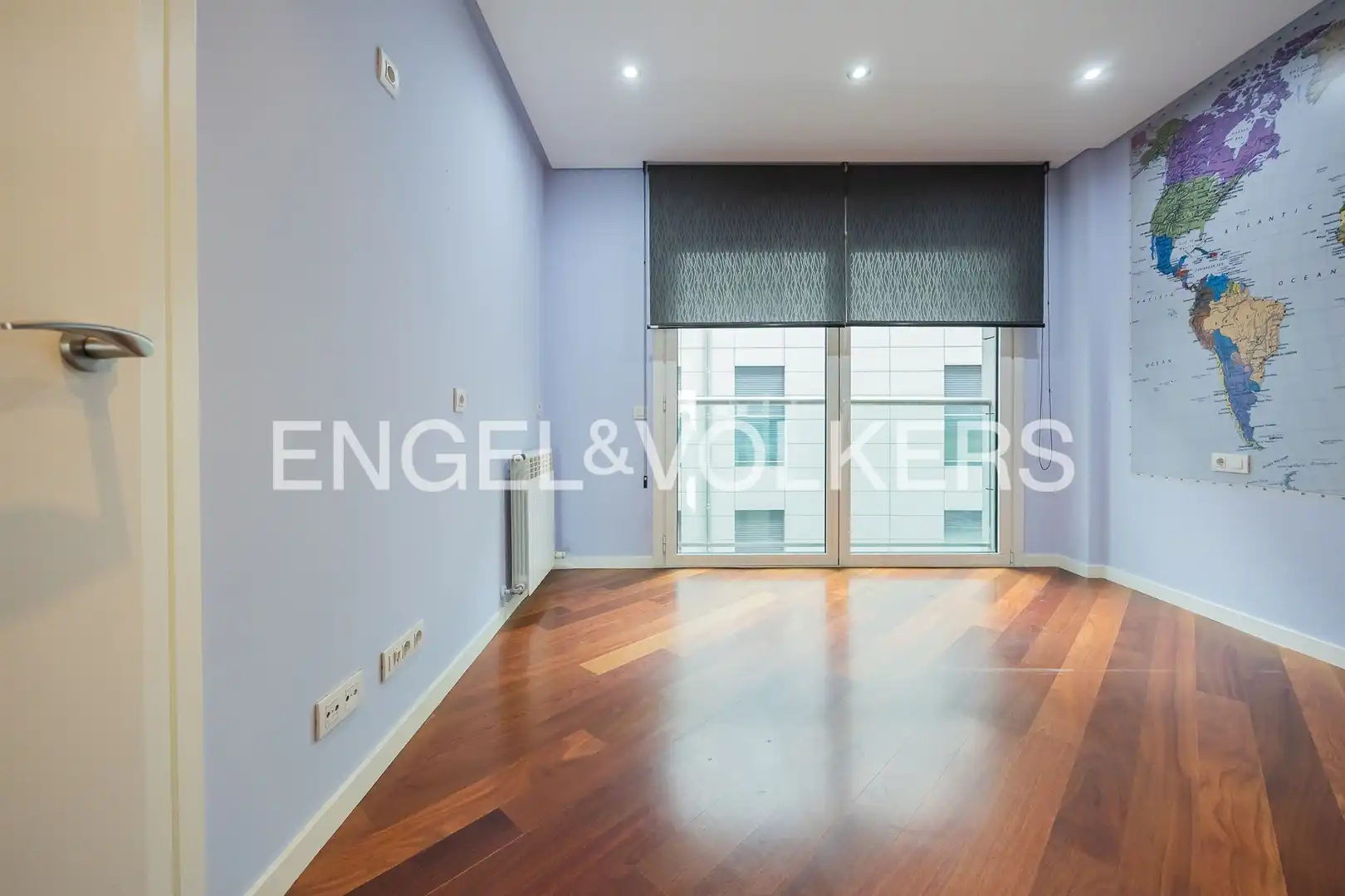 Living room of Flat for sale in Bilbao   with Air Conditioner, Heating and Parquet flooring
