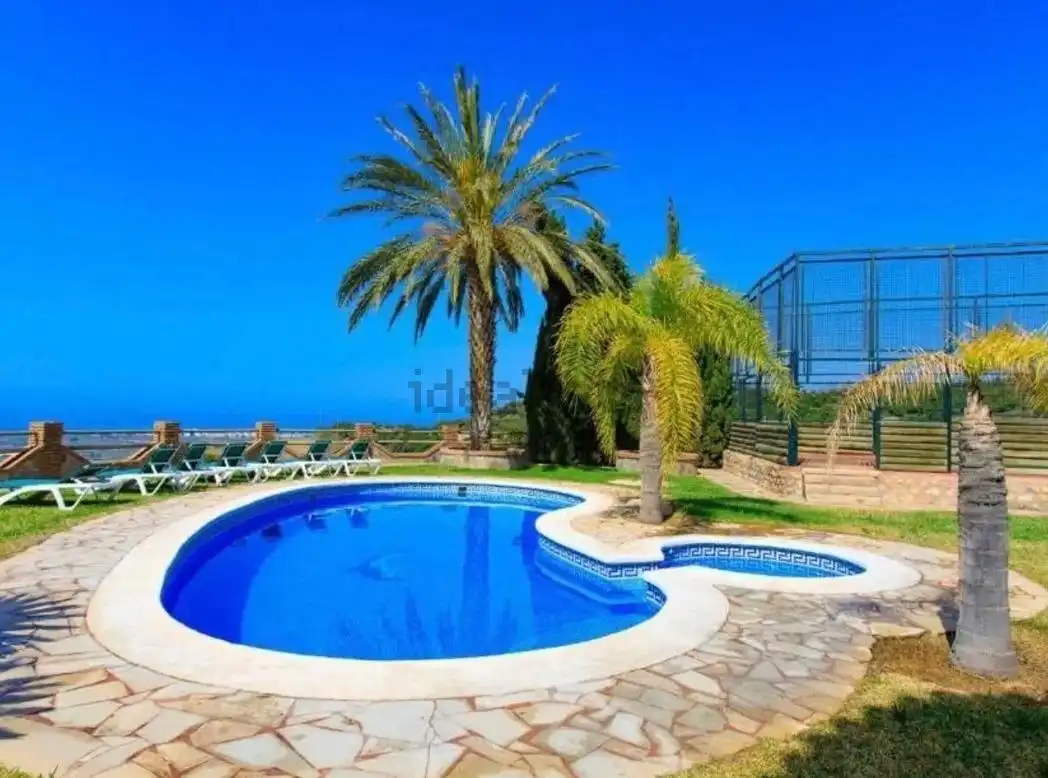 Jardí de Casa o xalet en venda en Motril amb Aire condicionat, Calefacció i Terrassa