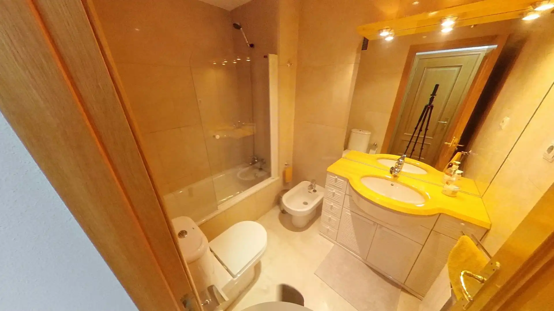 Flat for rent in Calle de Rafael Bergamín, San Juan Bautista