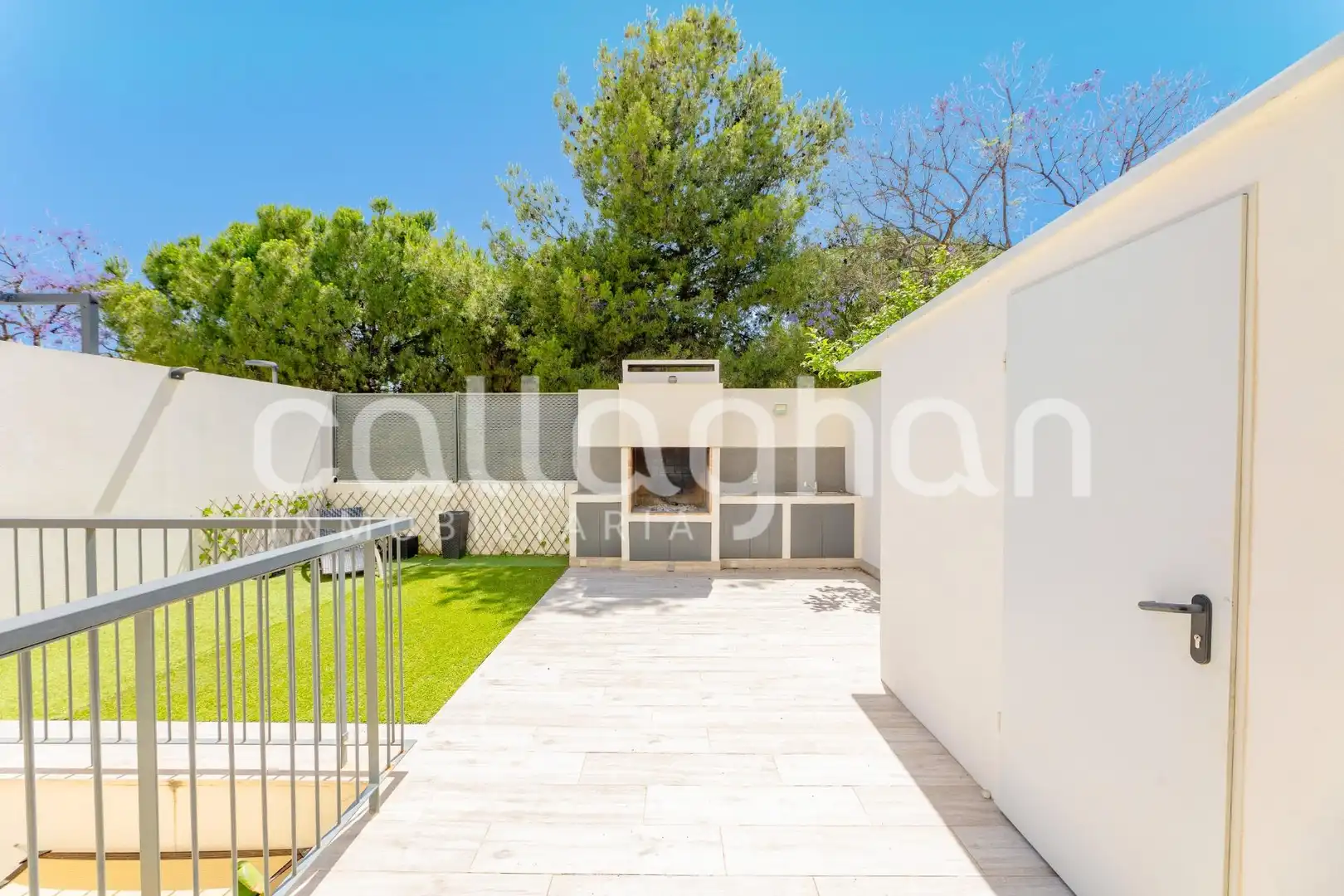 Terrace of Detached homes for rent in Paterna  with Air Conditioner, Heating and Private garden