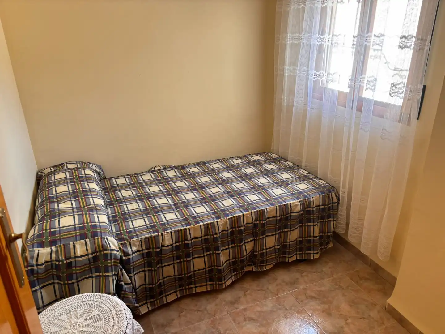 Dormitori de Casa o xalet en venda en Chulilla amb Aire condicionat, Terrassa i Balcó