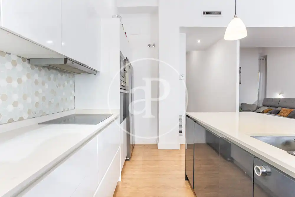 Küche von Wohnung zur Miete in Valencia mit Klimaanlage, Terrasse und Möbliert