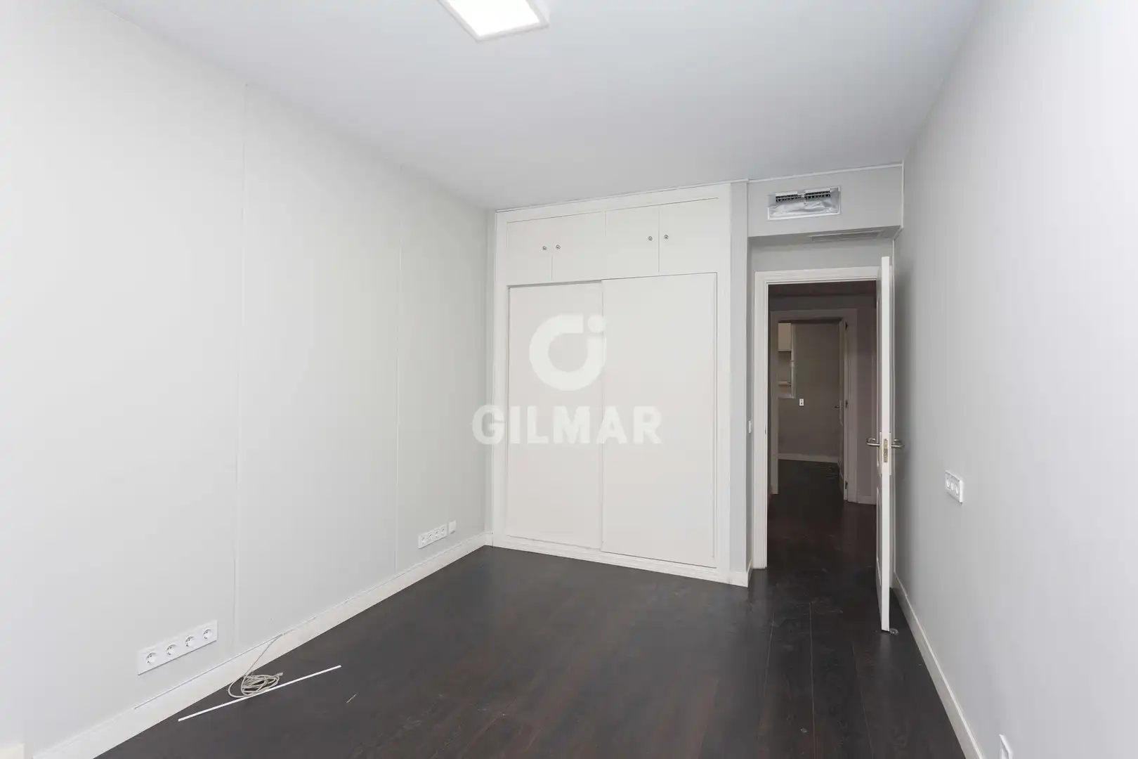 Habitación de Piso en venta en Madrid con Calefacción